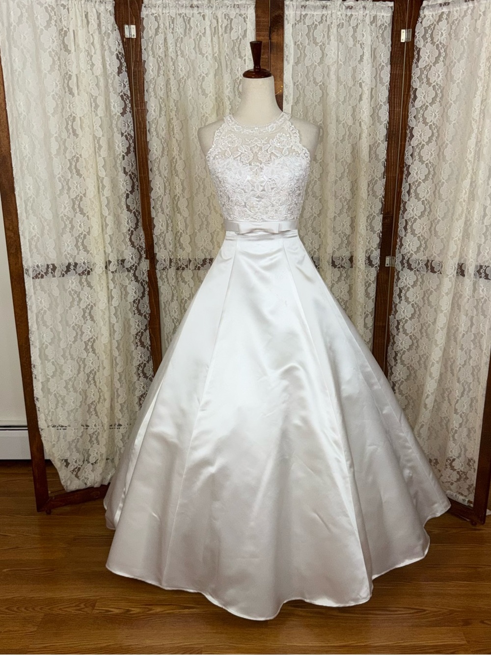 Beautiful Vintage 90s Gloria Vanderbilt Empire Waist Wedding Gown